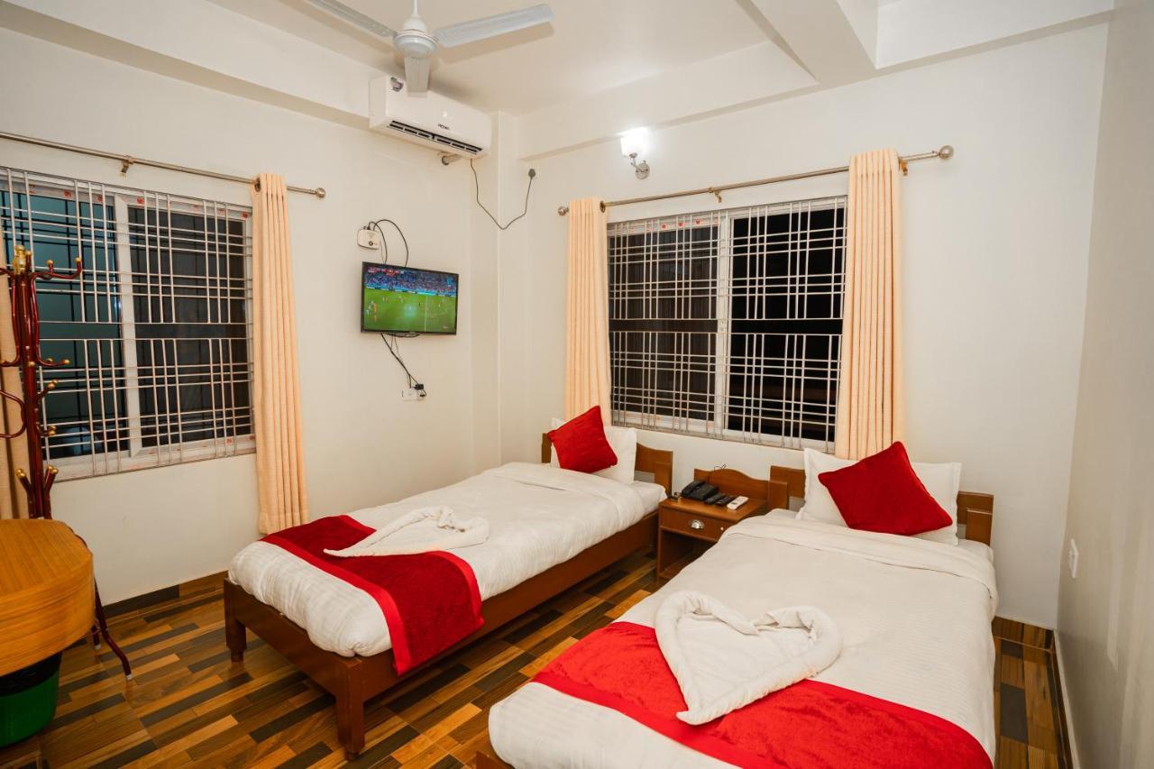 Hotel Dela Mount Pokhara Dış mekan fotoğraf