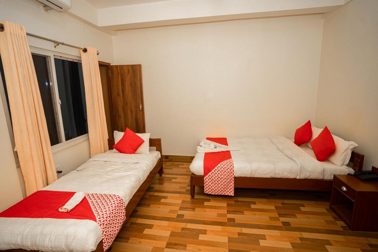 Hotel Dela Mount Pokhara Dış mekan fotoğraf