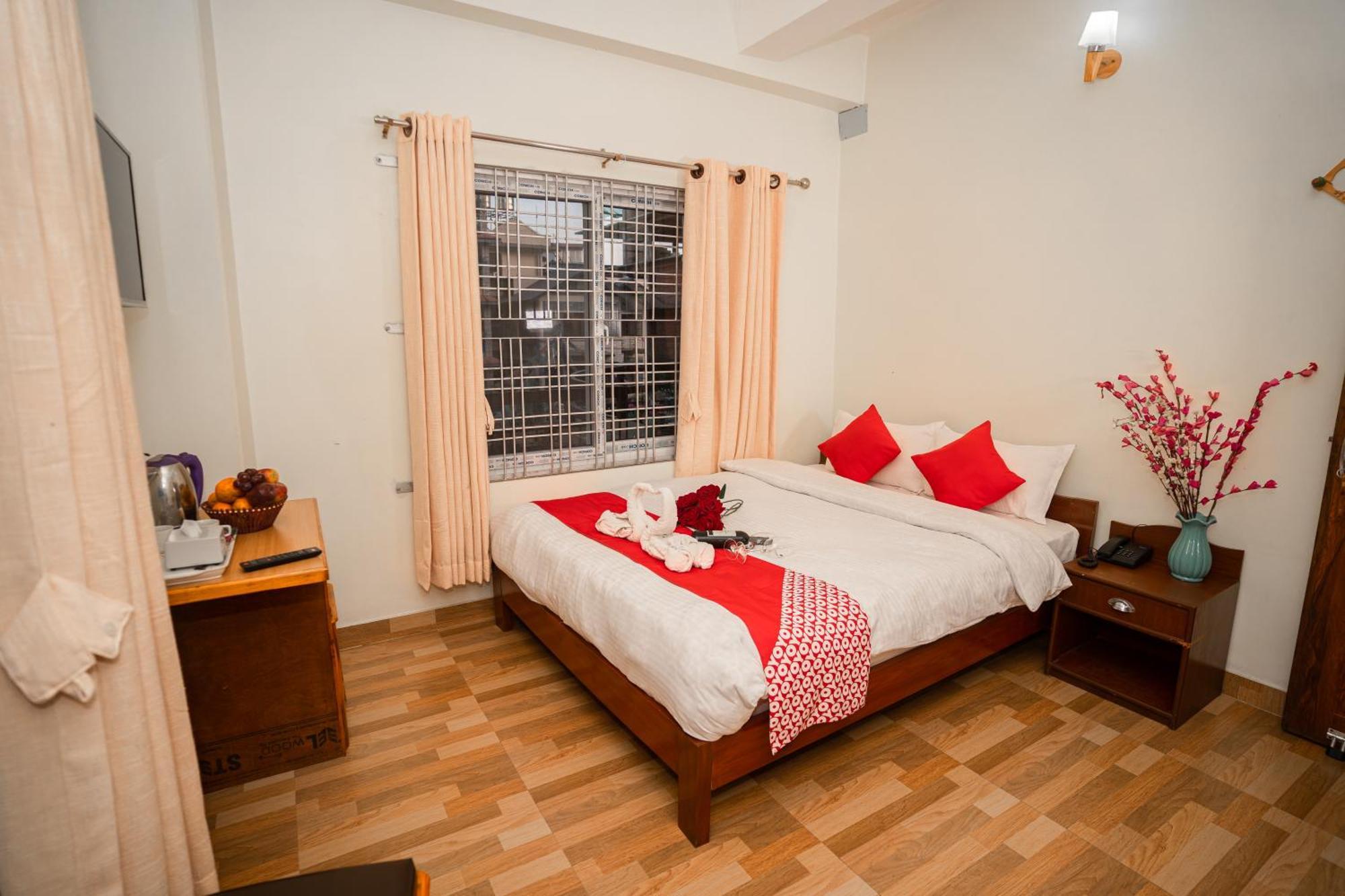 Hotel Dela Mount Pokhara Dış mekan fotoğraf